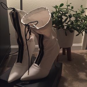 SALE!! Like New Fashion Nova White Boots